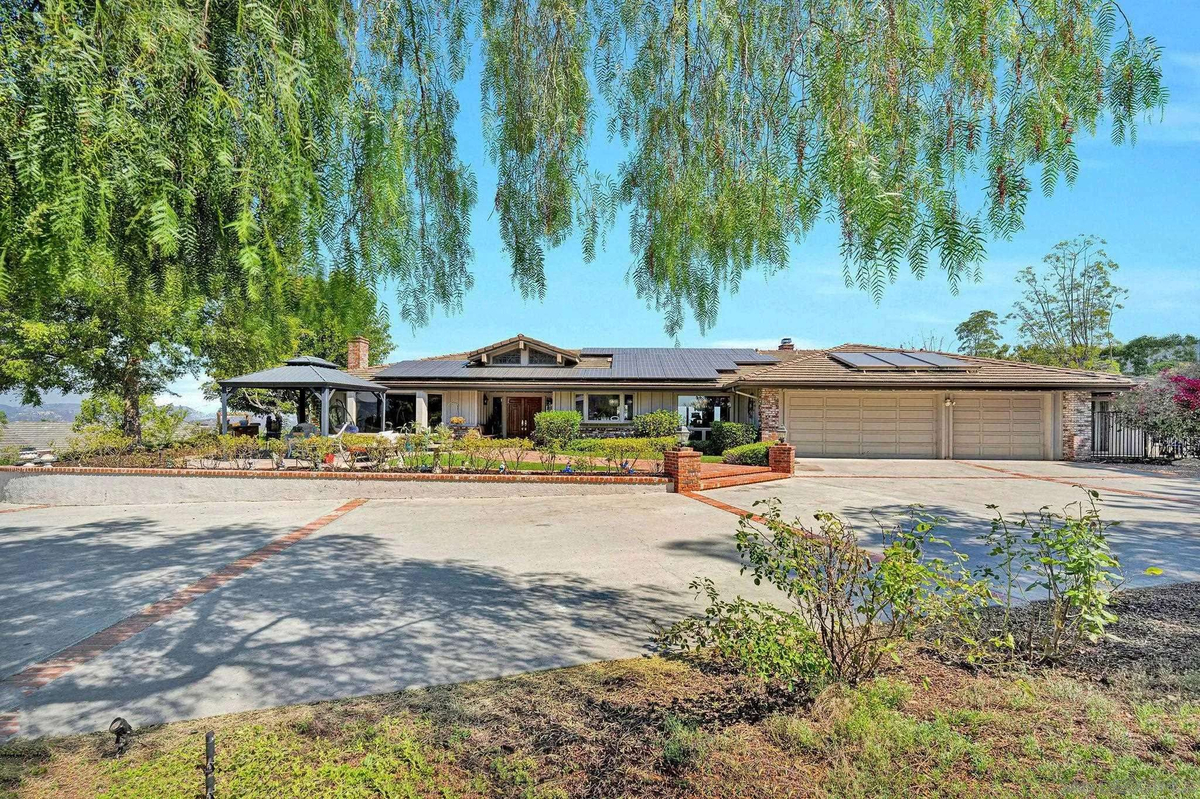 Featured Listing Image 4