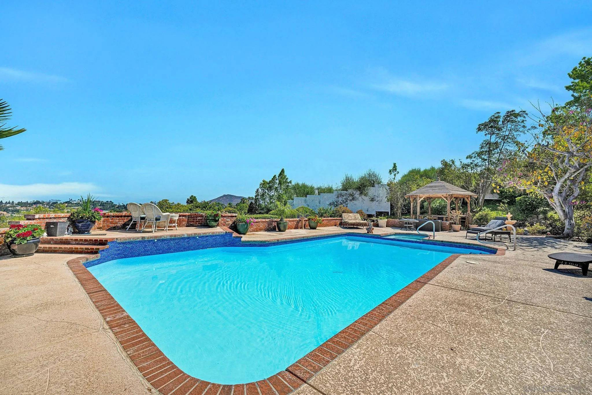 Featured Listing Image 36