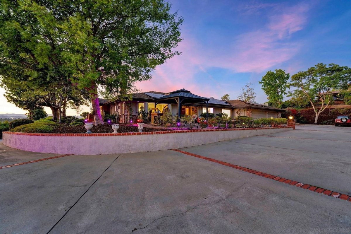 Featured Listing Image 69
