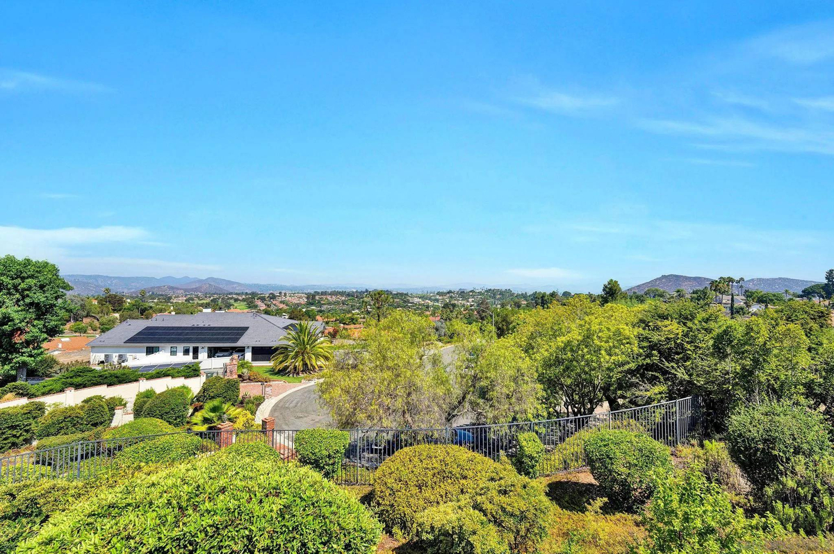 Featured Listing Image 43