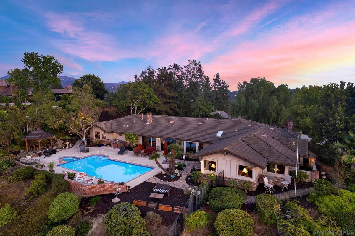 Featured Listing Image 56