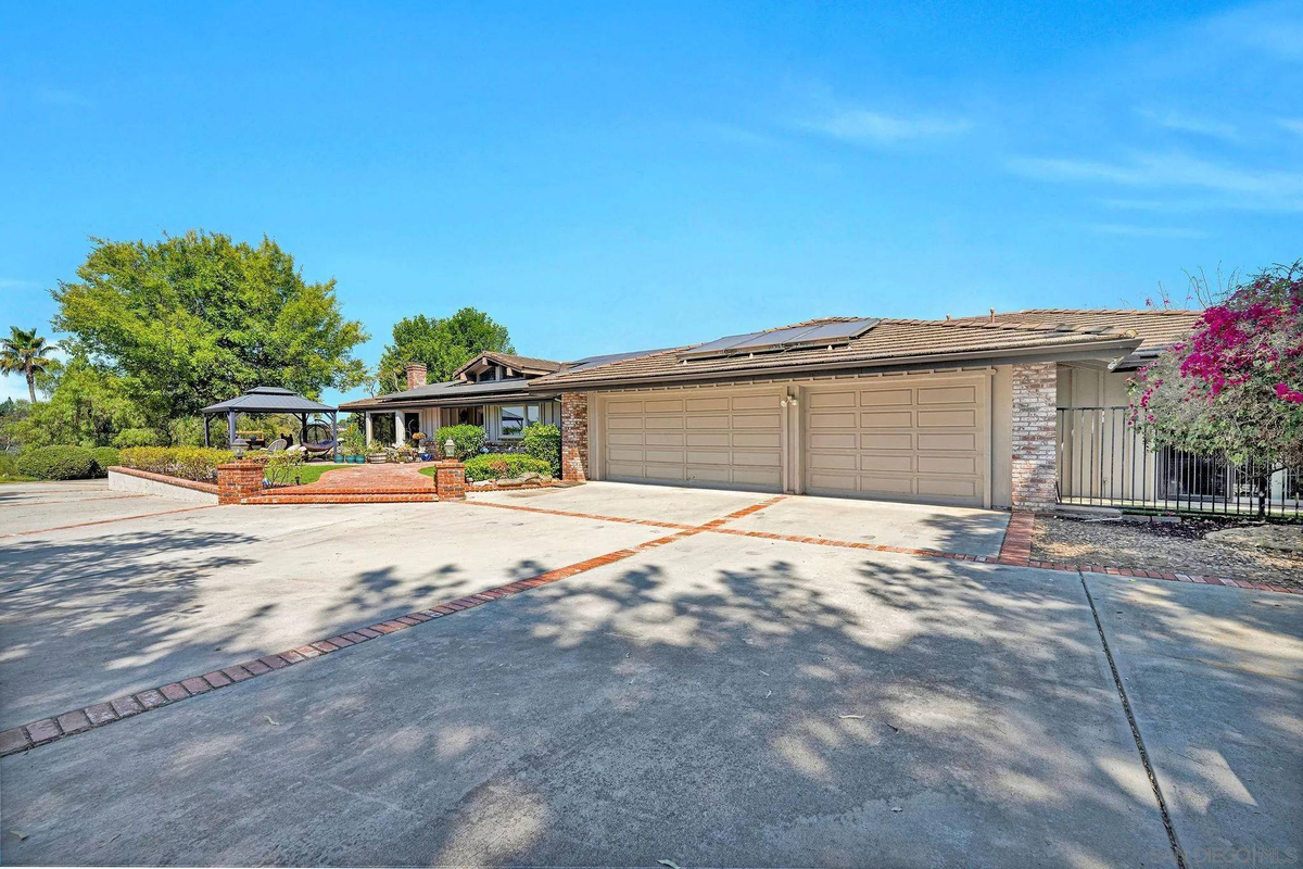 Featured Listing Image 3