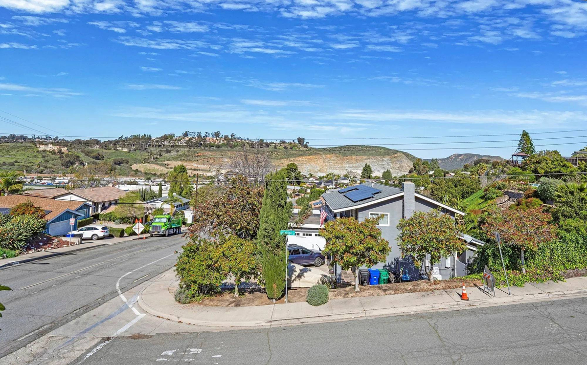 Featured Listing Image 46