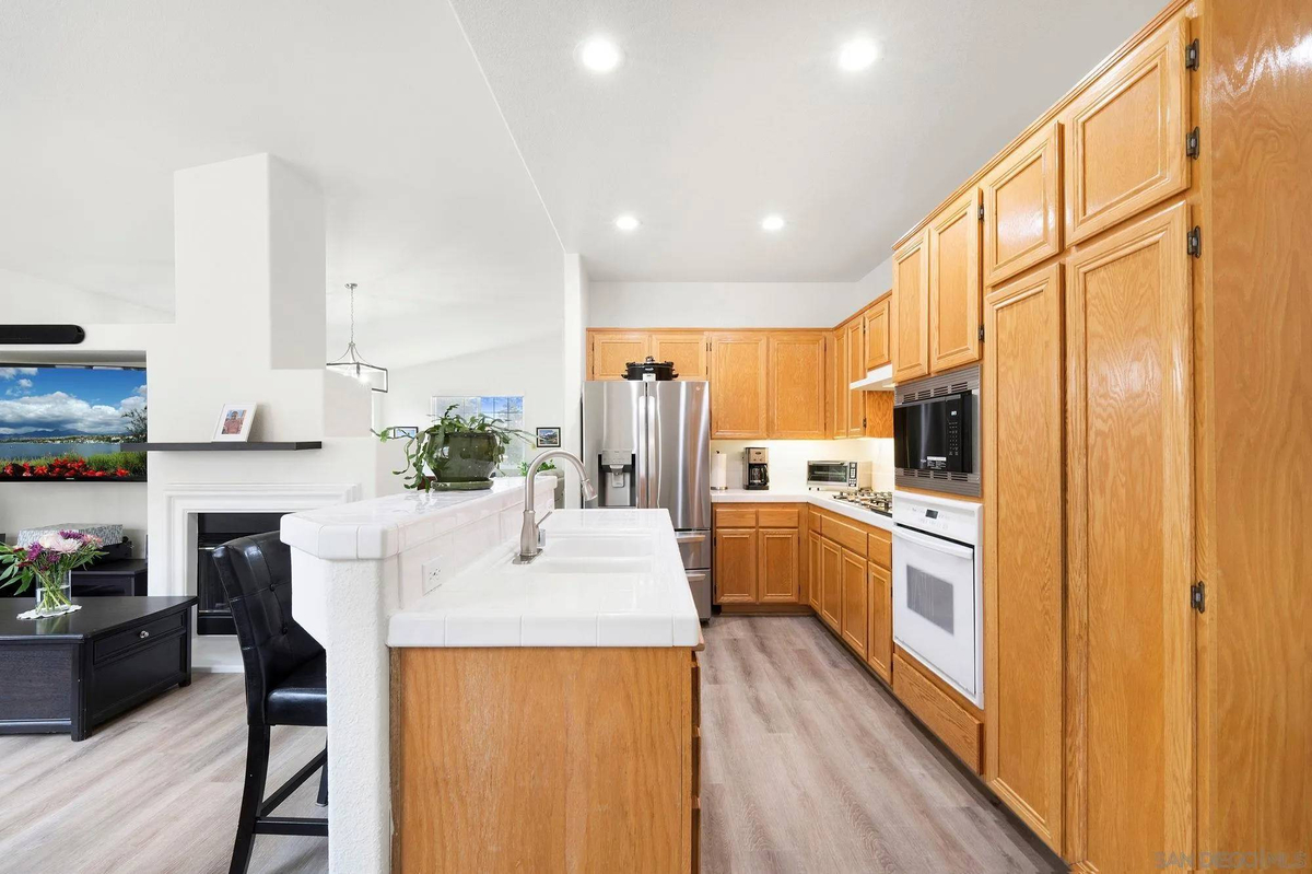 Featured Listing Image 11