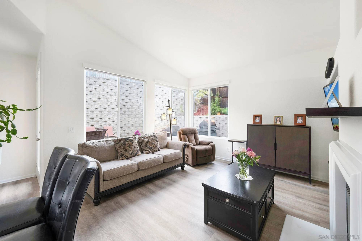 Featured Listing Image 16