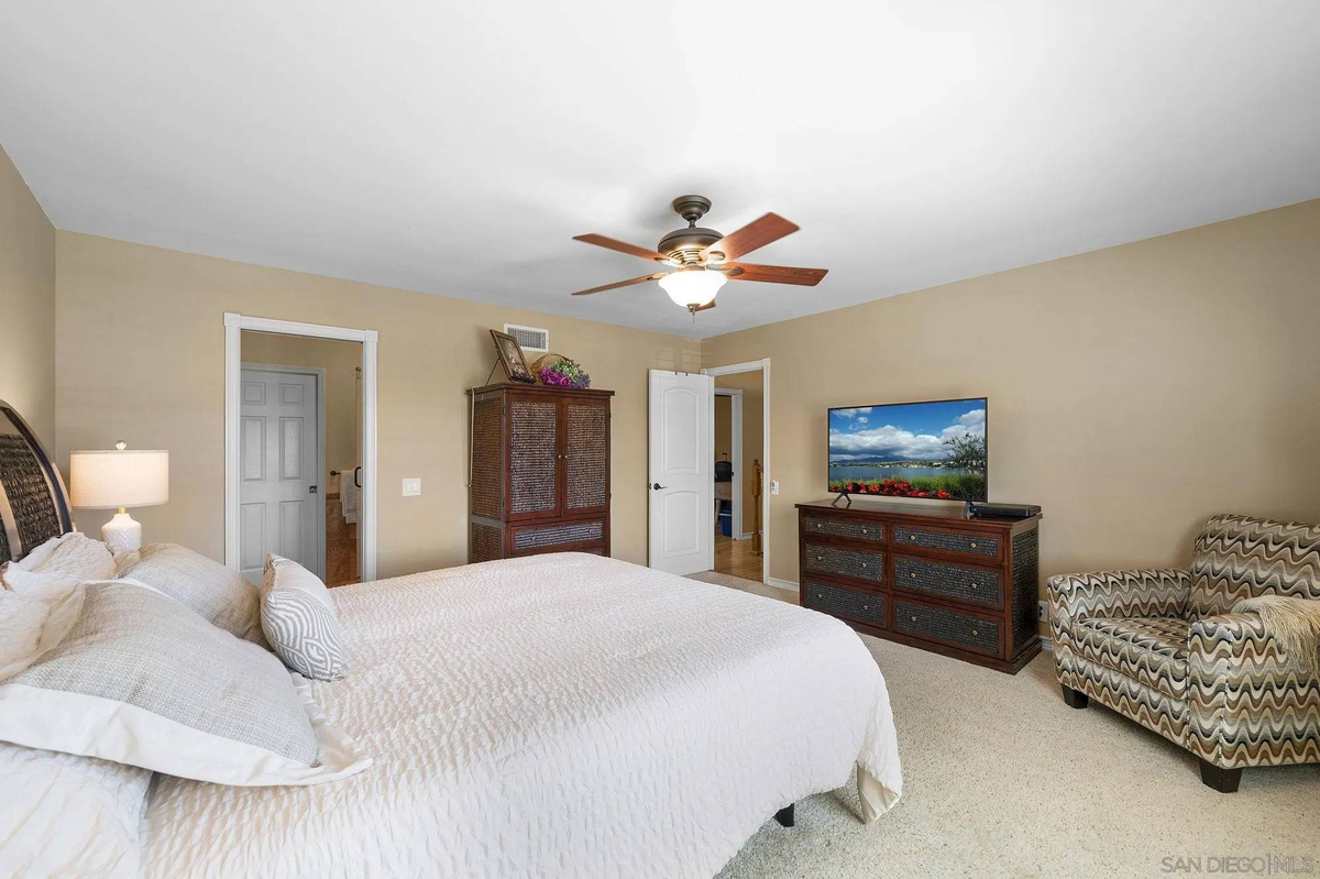Featured Listing Image 34