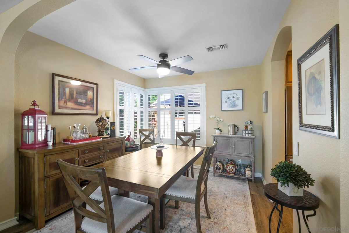 Featured Listing Image 8