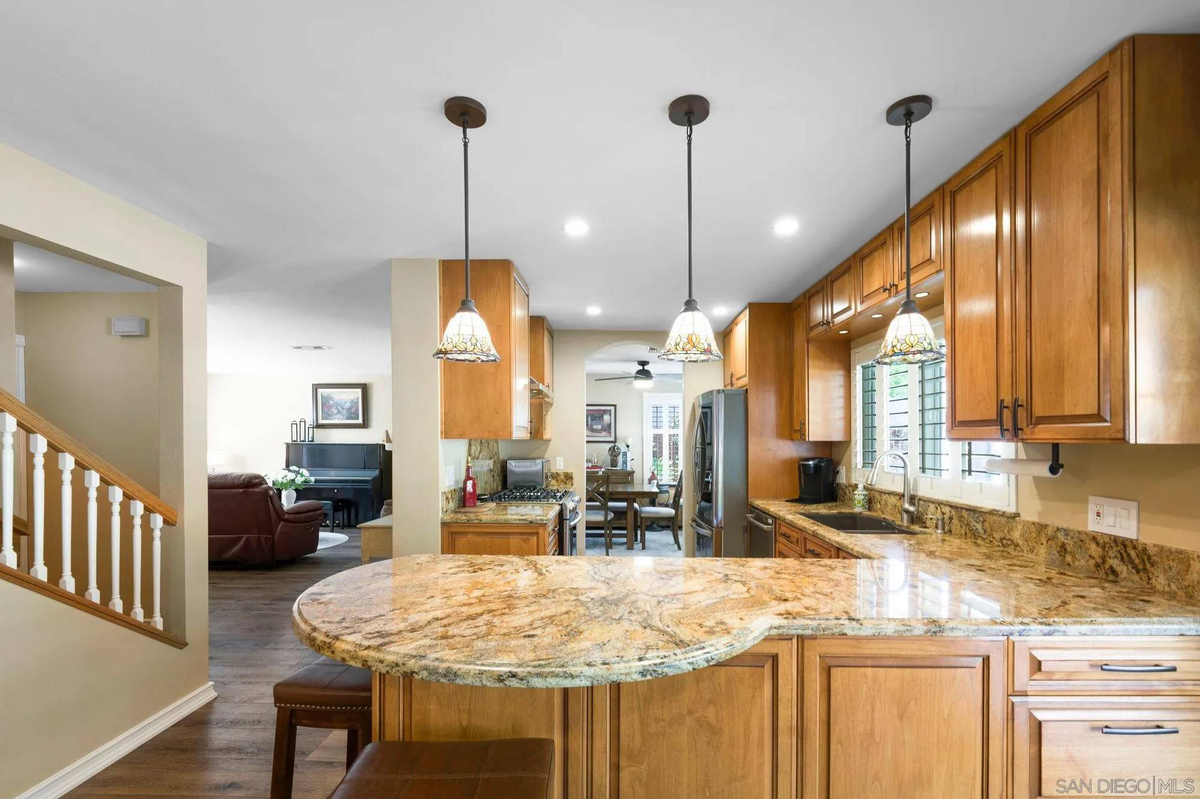 Featured Listing Image 16