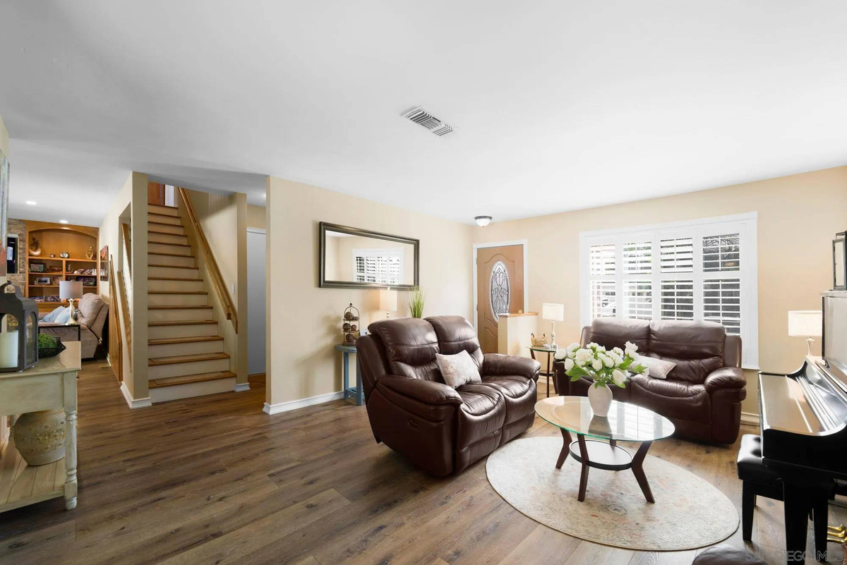 Featured Listing Image 7