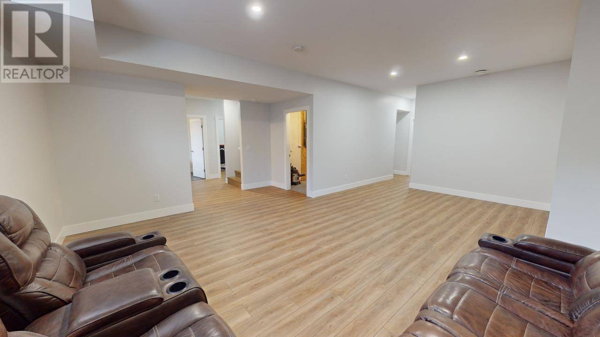 Featured Listing Image 30