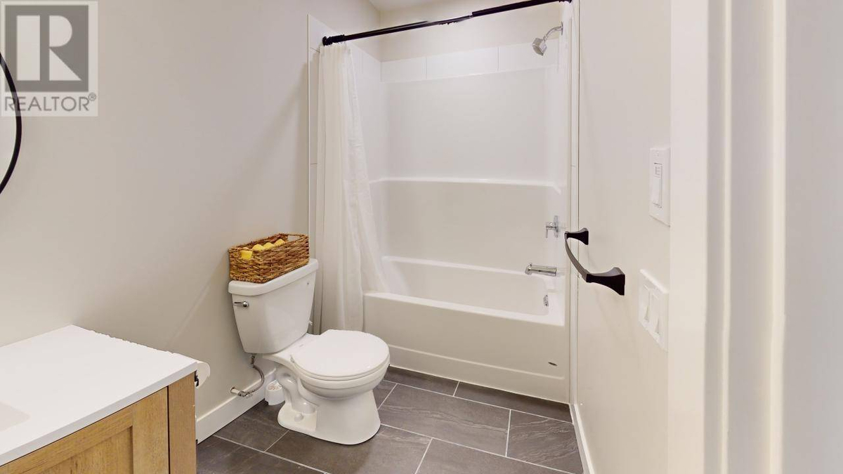 Featured Listing Image 27