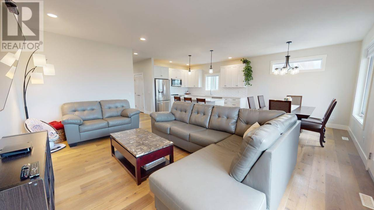 Featured Listing Image 8