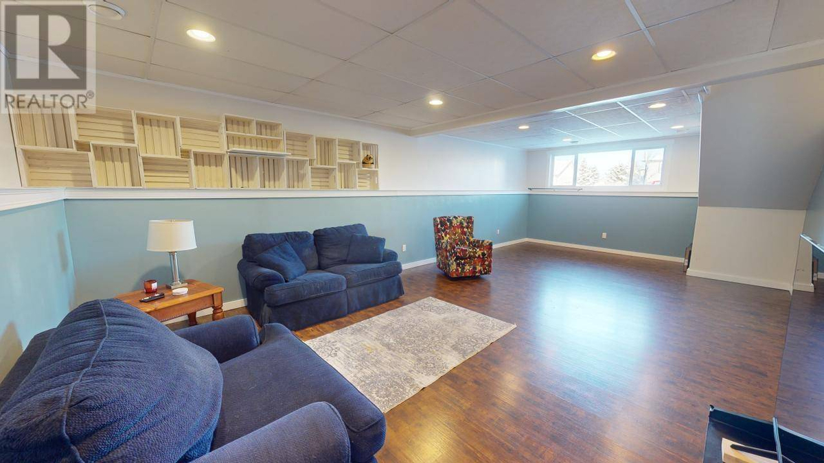 Featured Listing Image 27