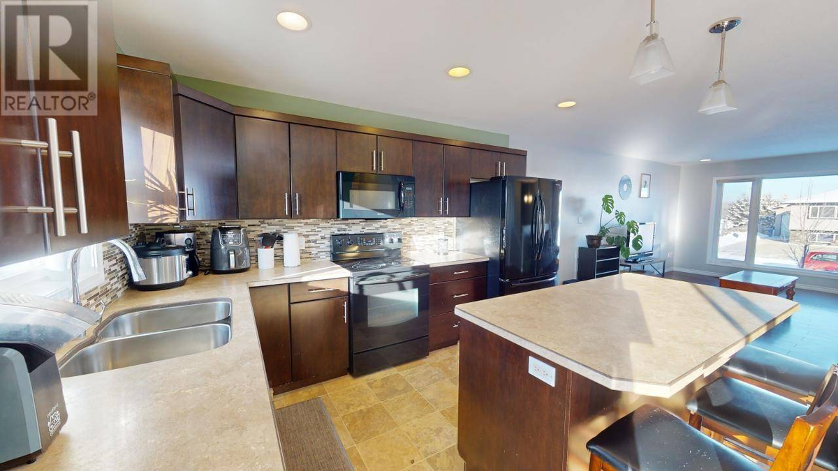 Featured Listing Image 12