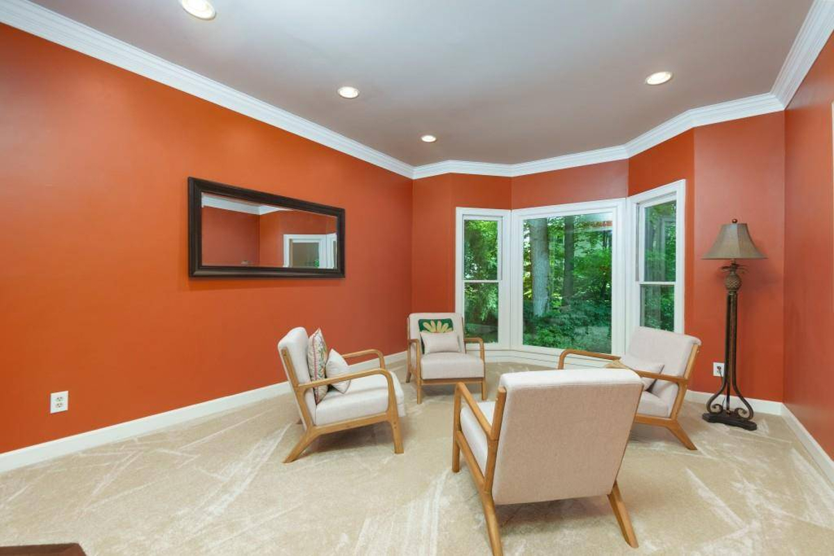 Featured Listing Image 9