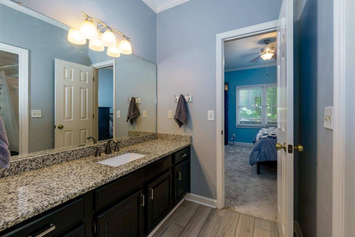 Featured Listing Image 30