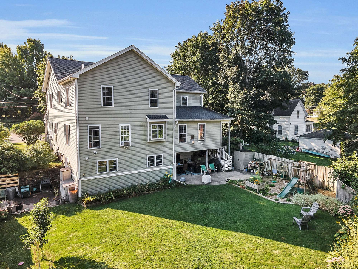 Featured Listing Image 3