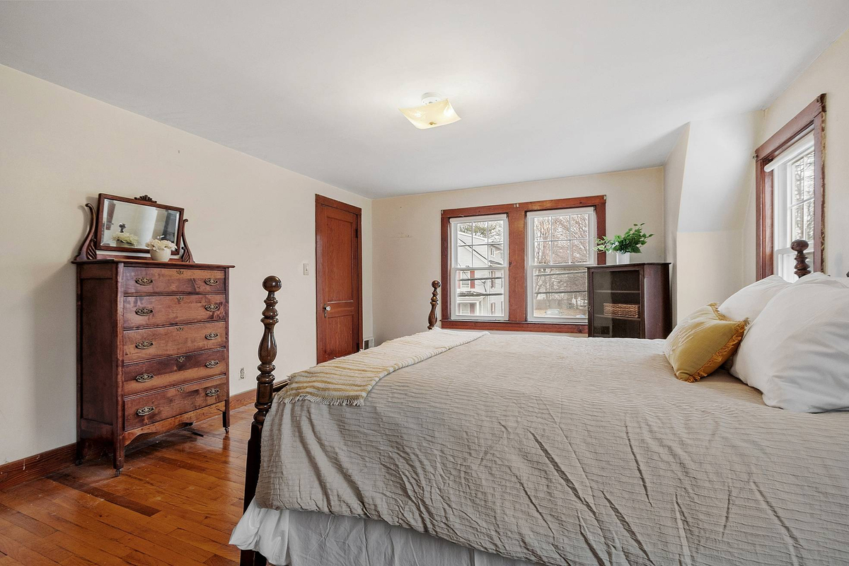 Featured Listing Image 16