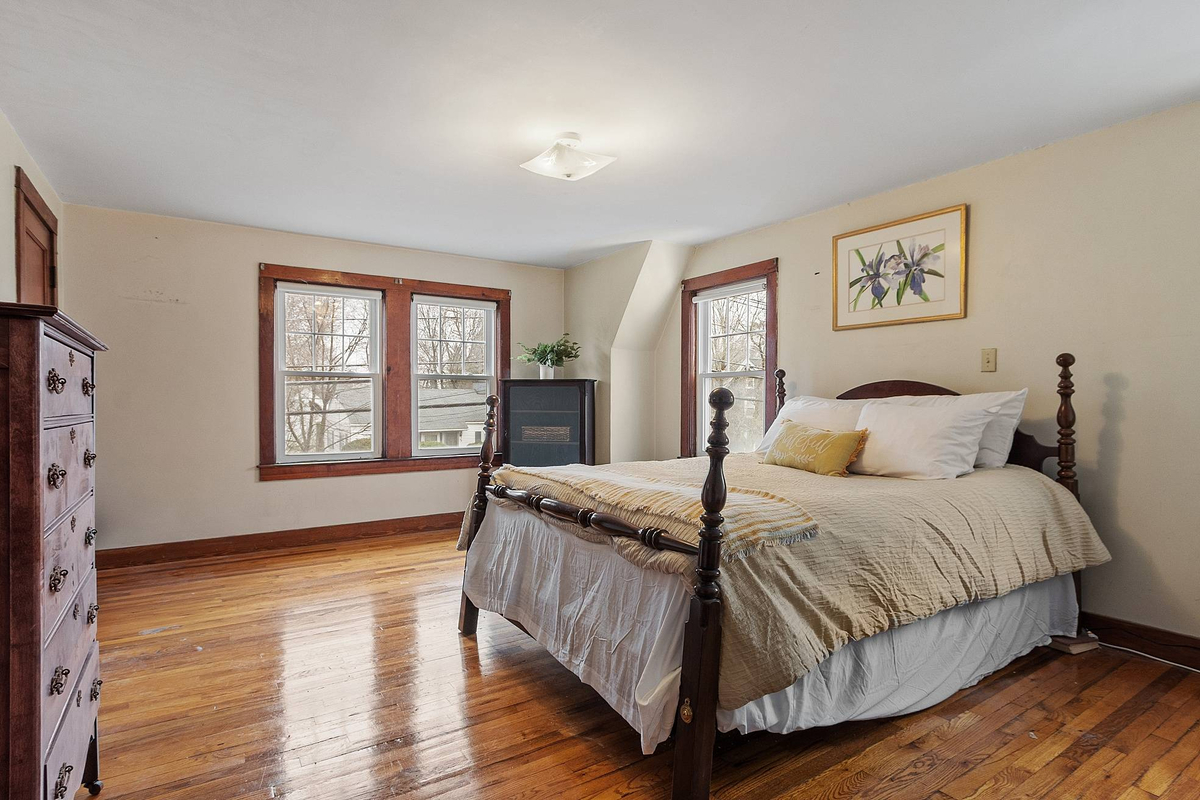 Featured Listing Image 15