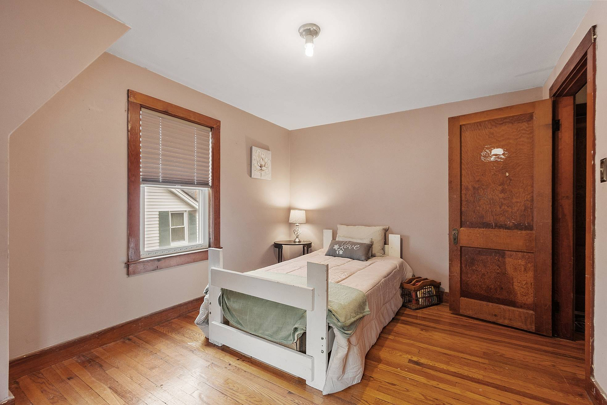 Featured Listing Image 19