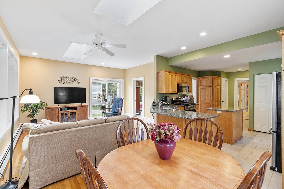 Featured Listing Image 6