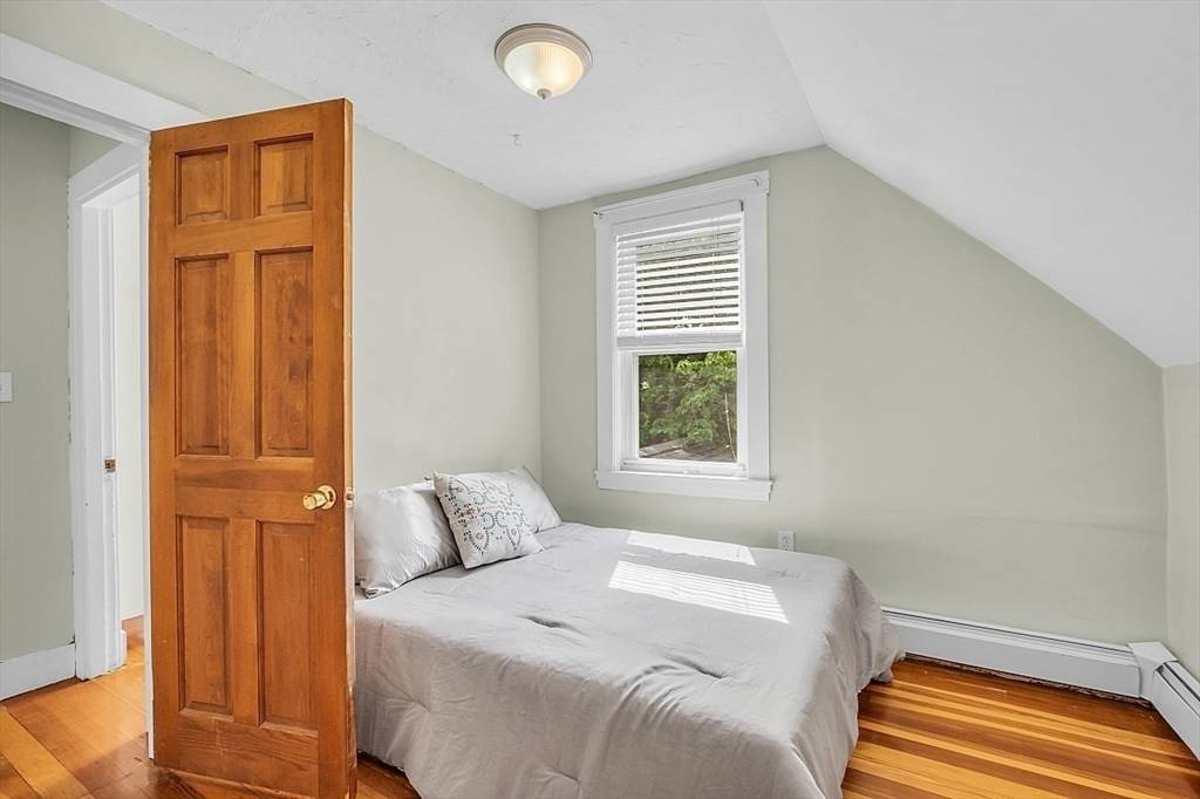 Featured Listing Image 19