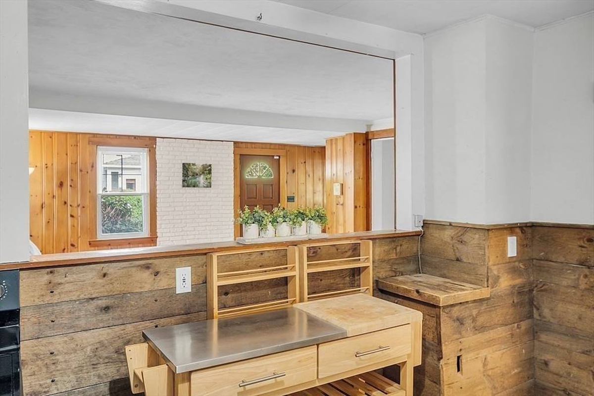 Featured Listing Image 10