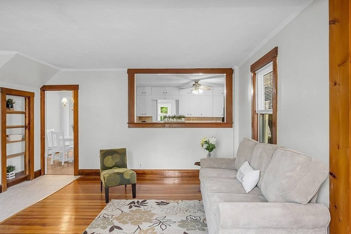 Featured Listing Image 4