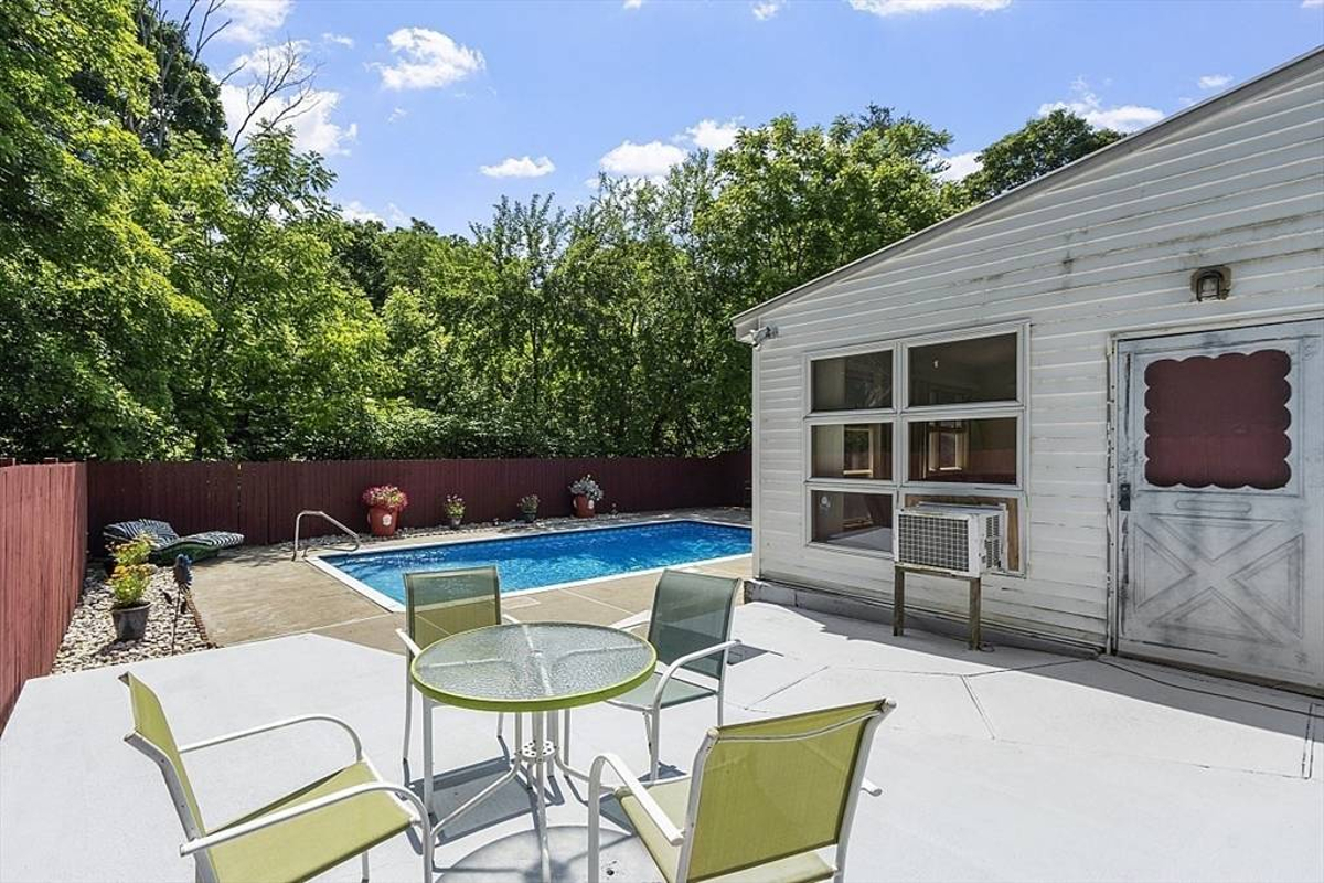 Featured Listing Image 28