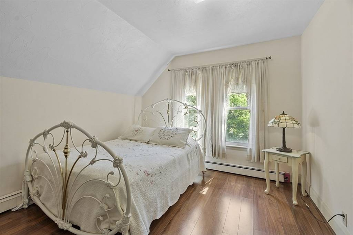 Featured Listing Image 25