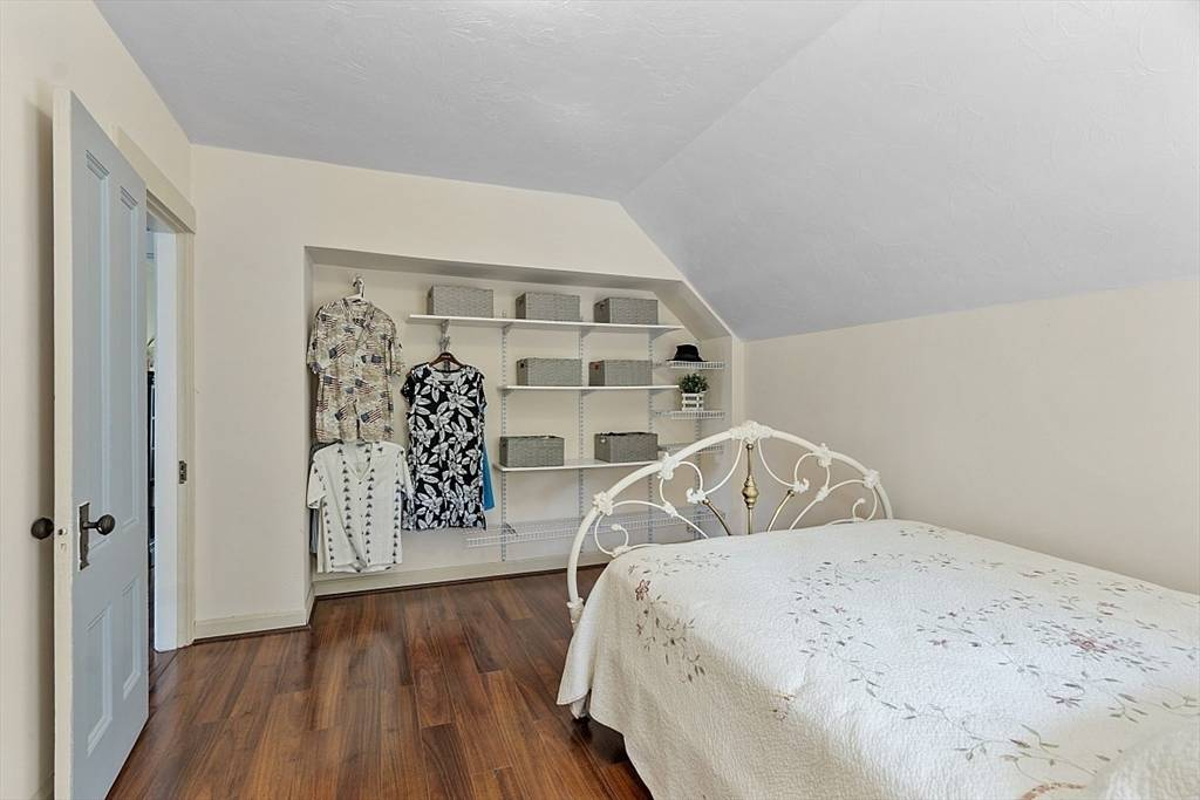 Featured Listing Image 26