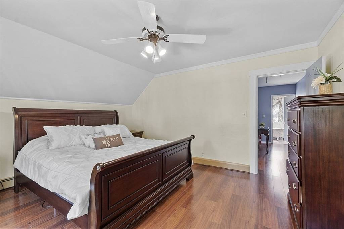 Featured Listing Image 19