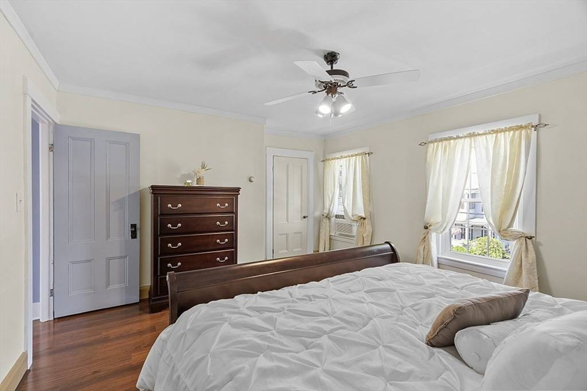 Featured Listing Image 17