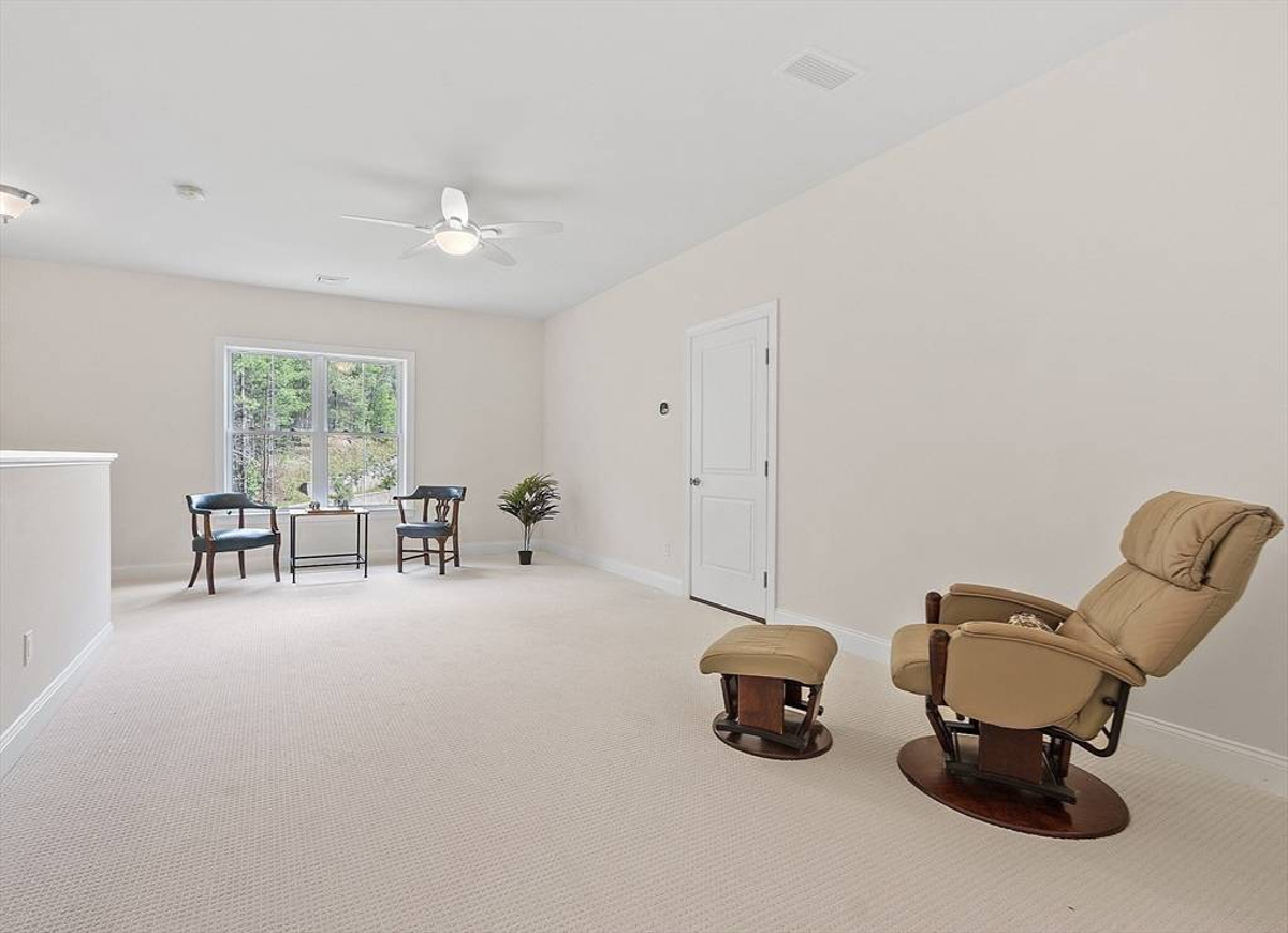 Featured Listing Image 26