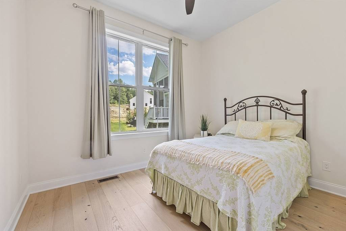 Featured Listing Image 22