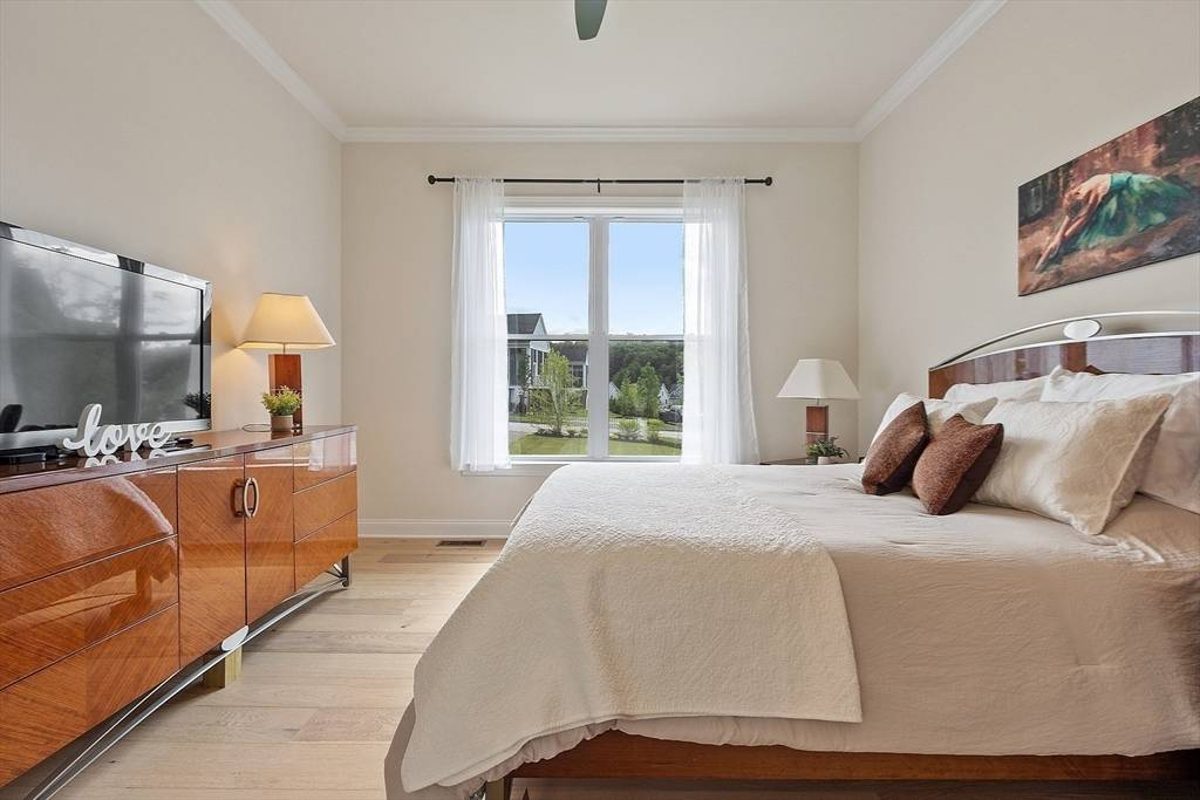 Featured Listing Image 19