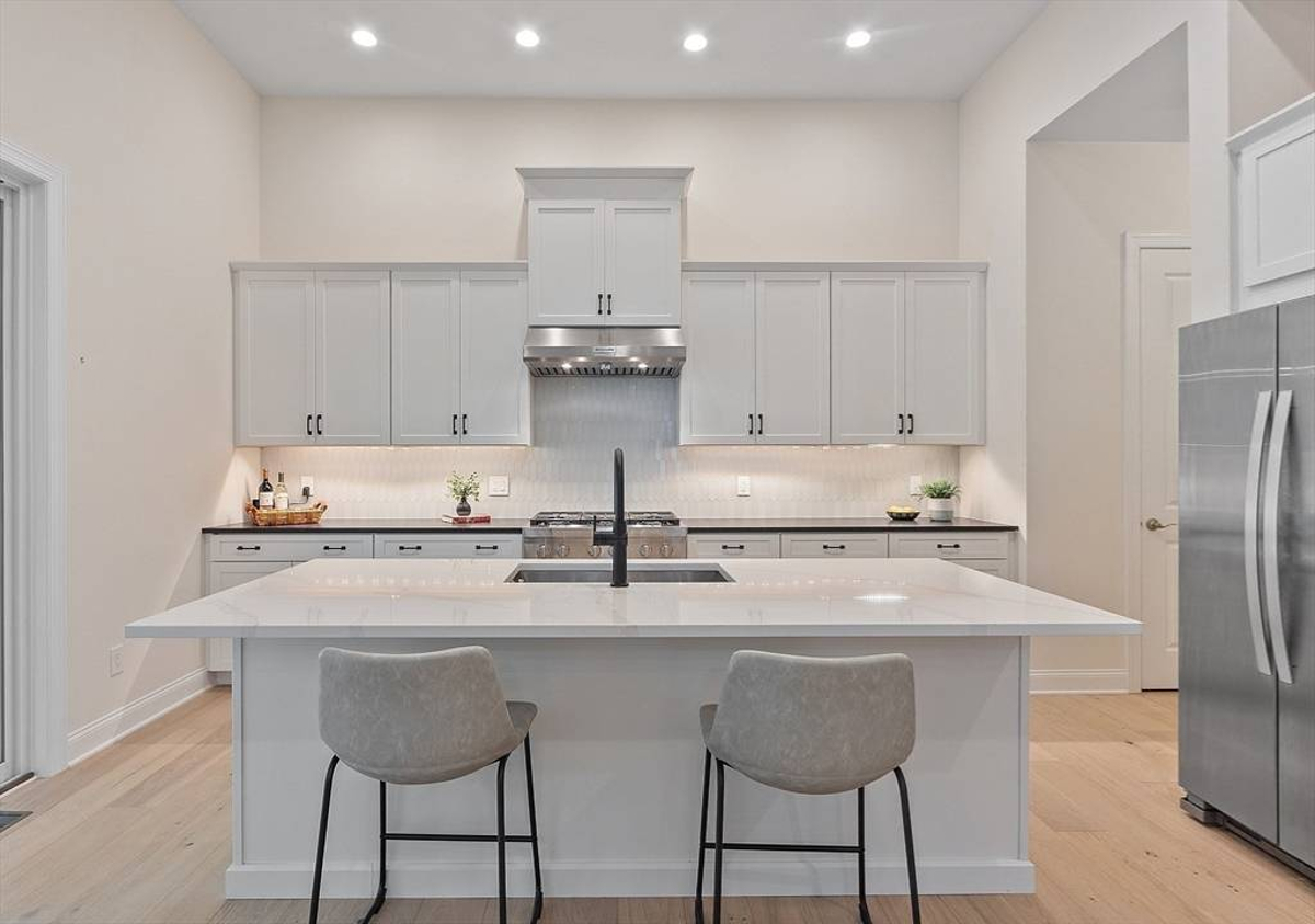 Featured Listing Image 8