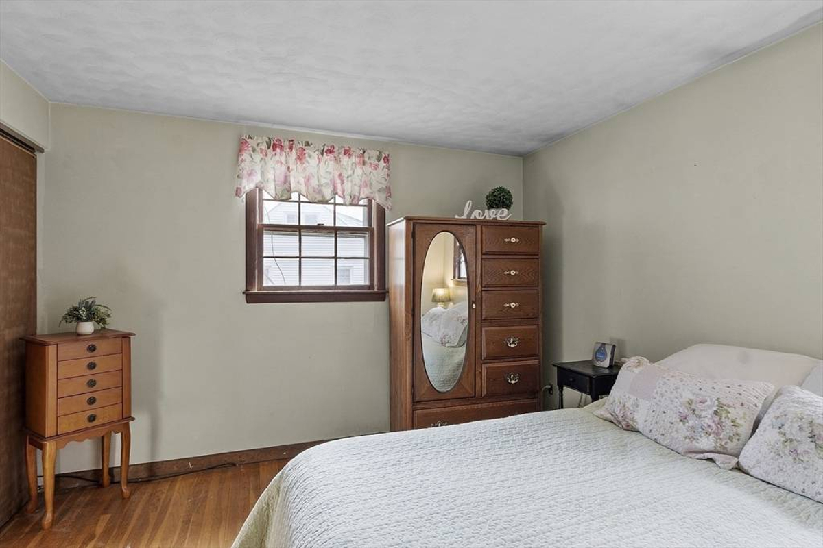 Featured Listing Image 14