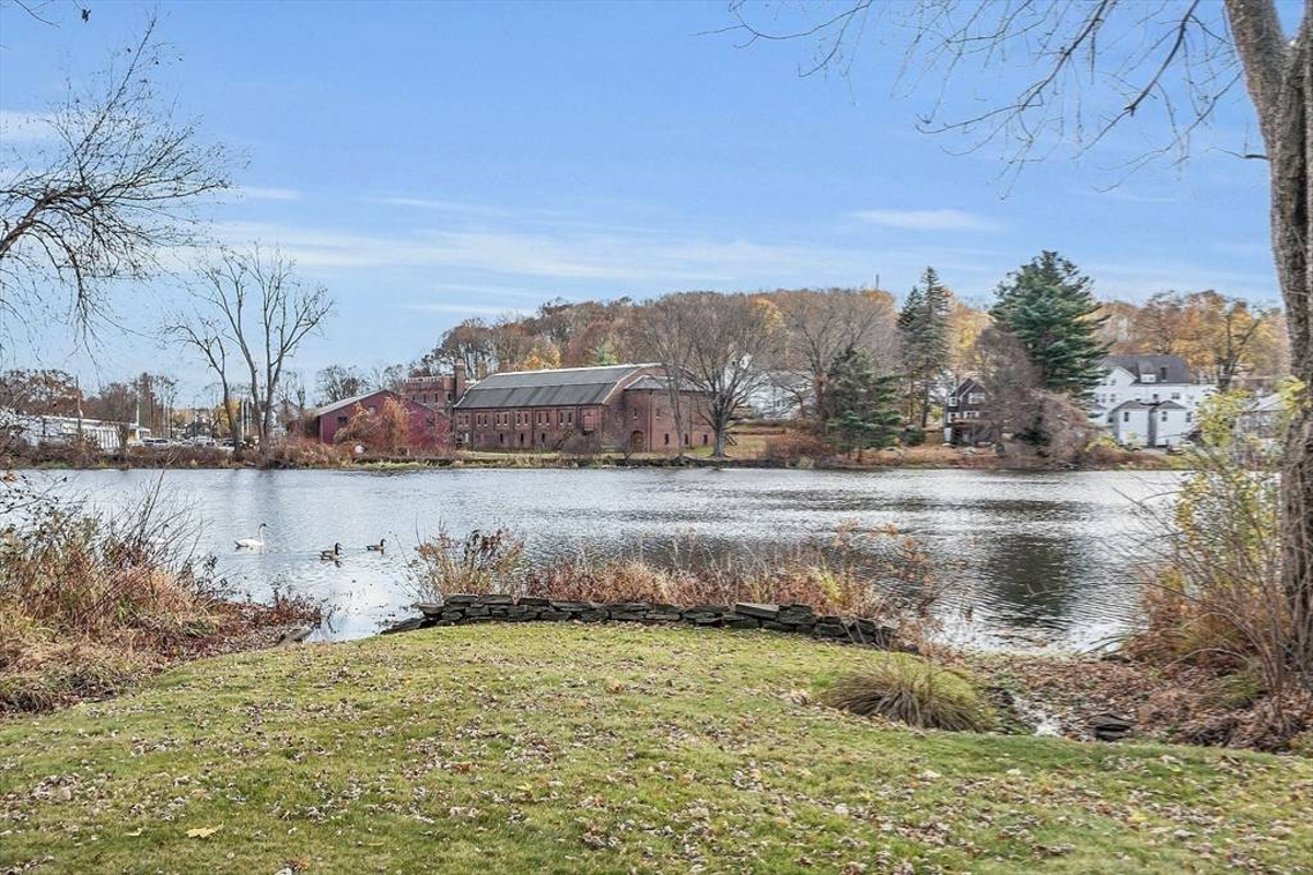 Featured Listing Image 30