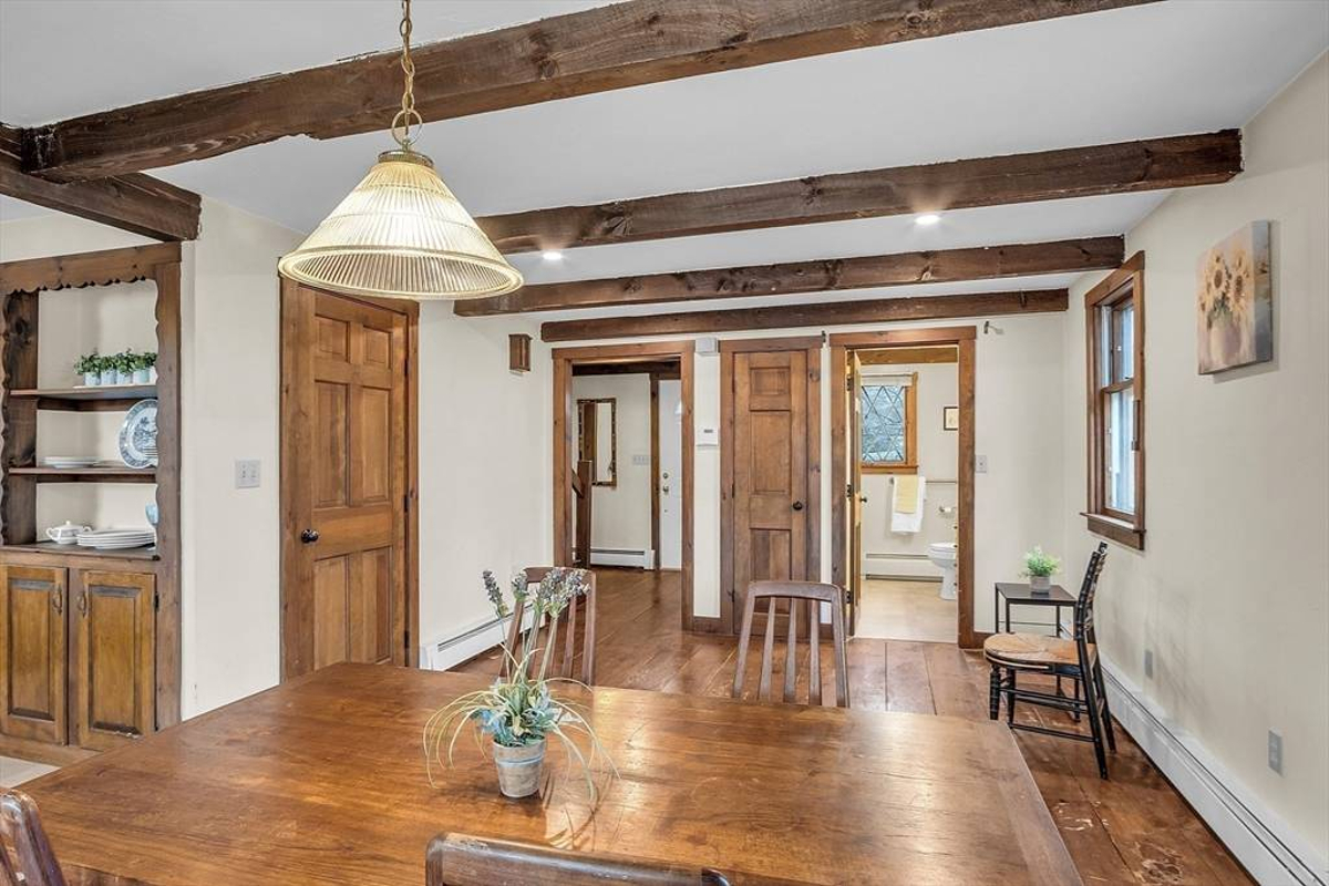 Featured Listing Image 11