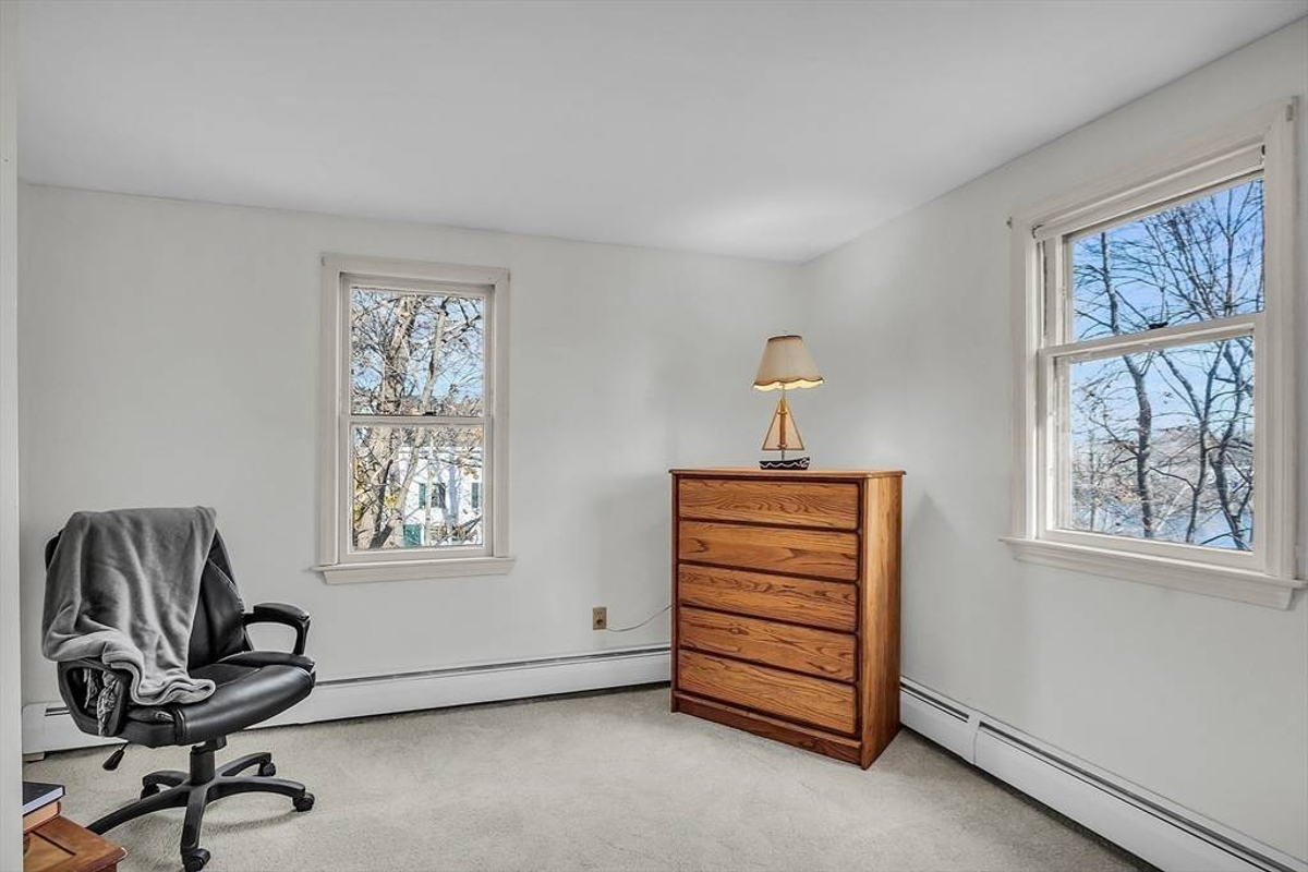Featured Listing Image 27