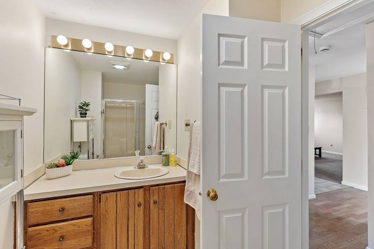 Featured Listing Image 16