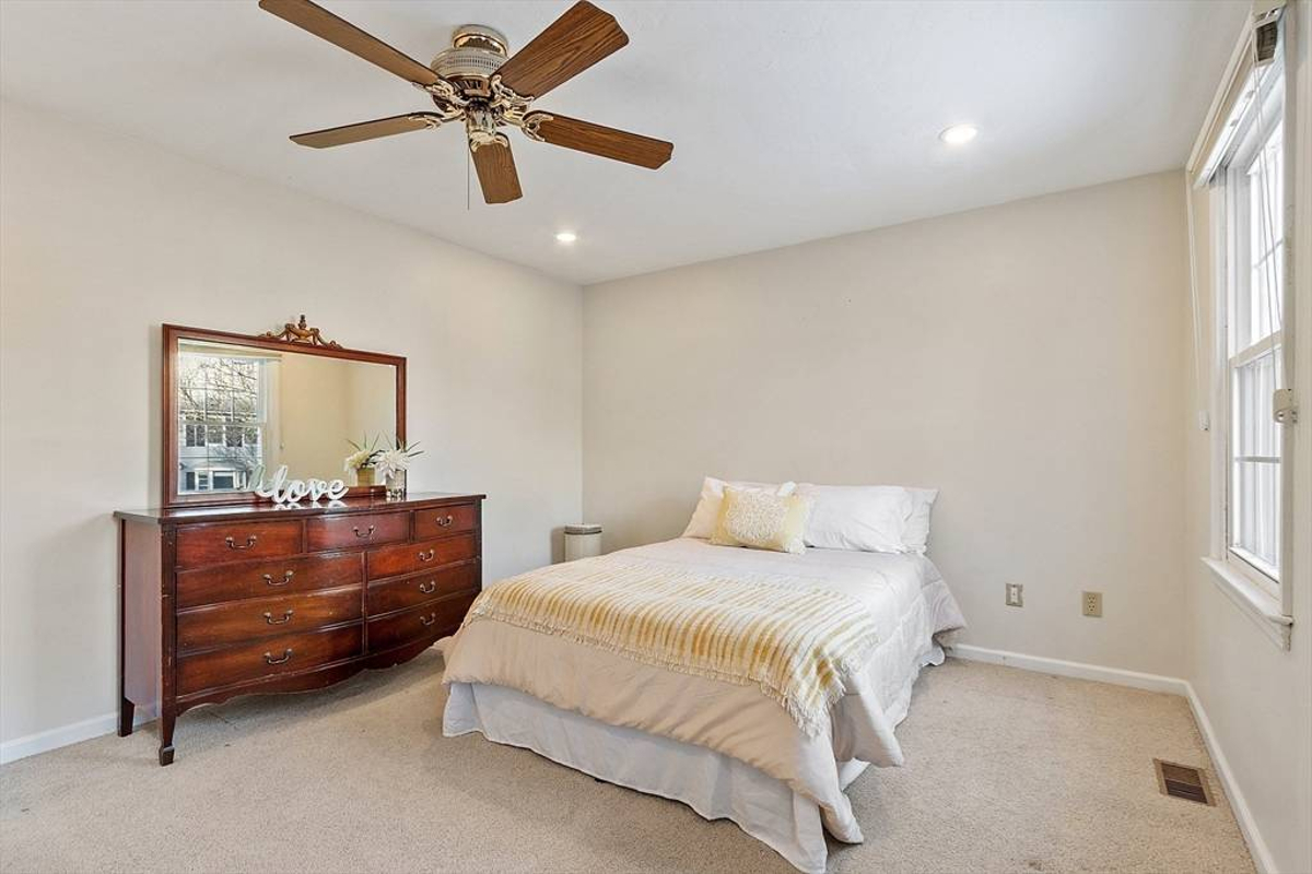 Featured Listing Image 17