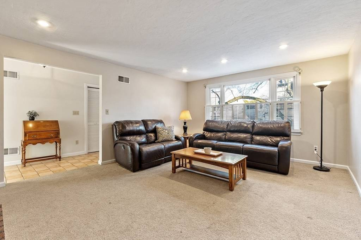 Featured Listing Image 9