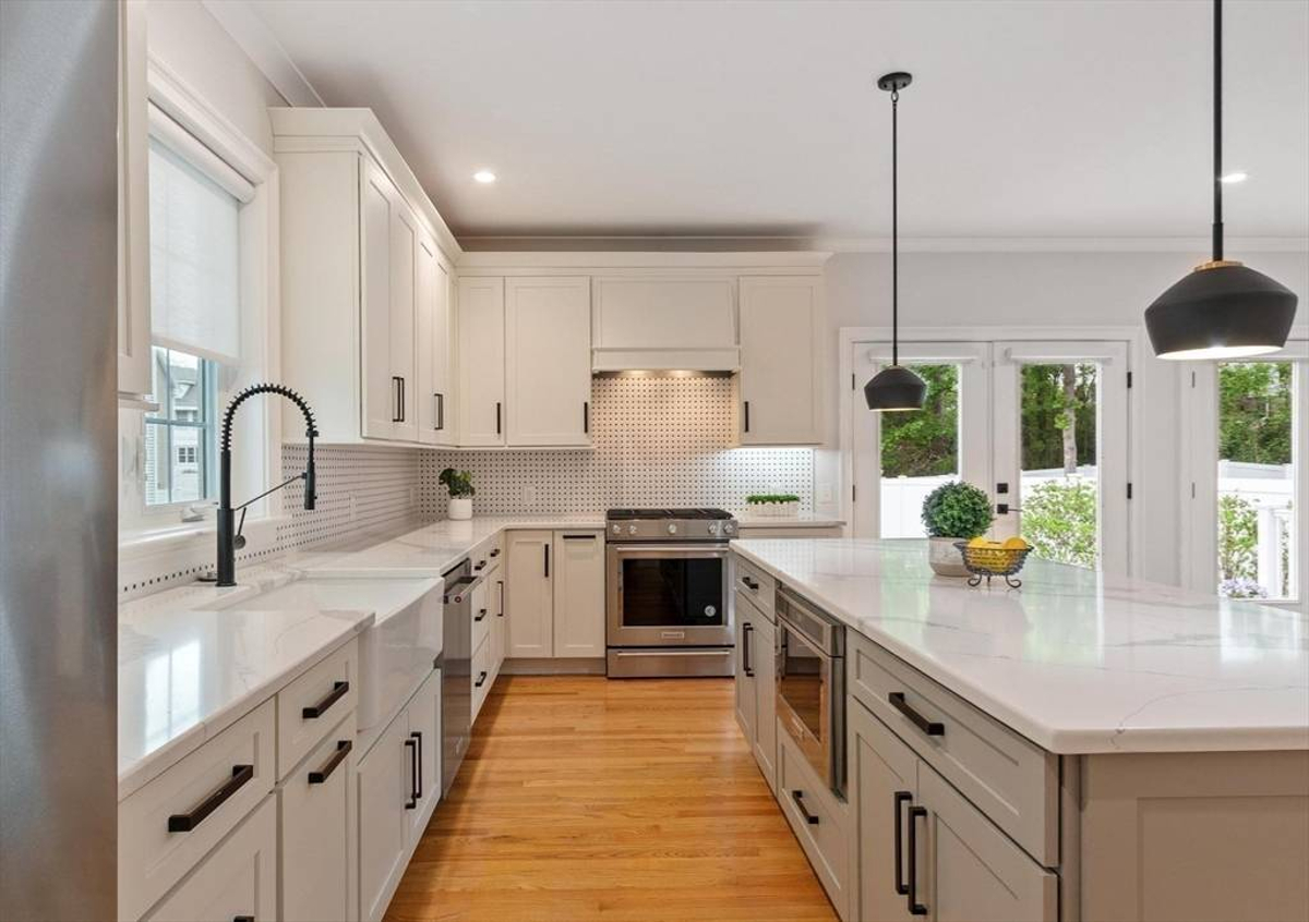 Featured Listing Image 12