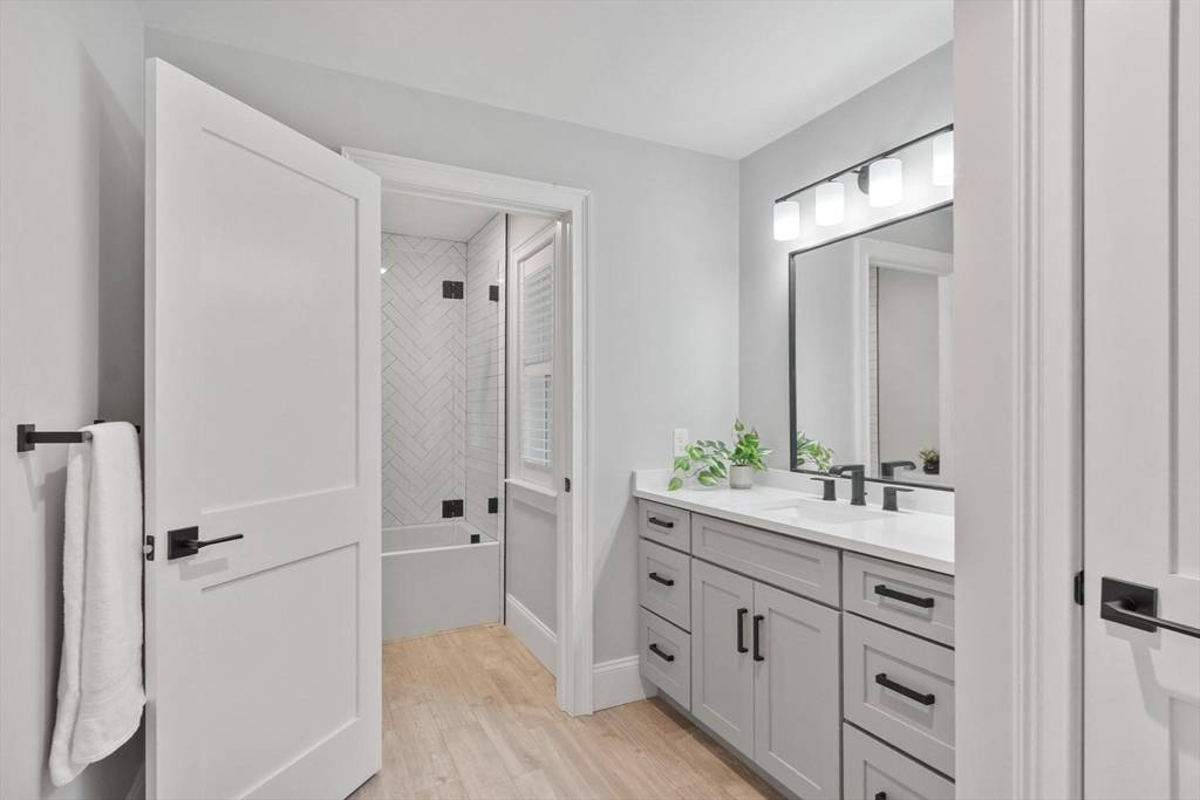 Featured Listing Image 31