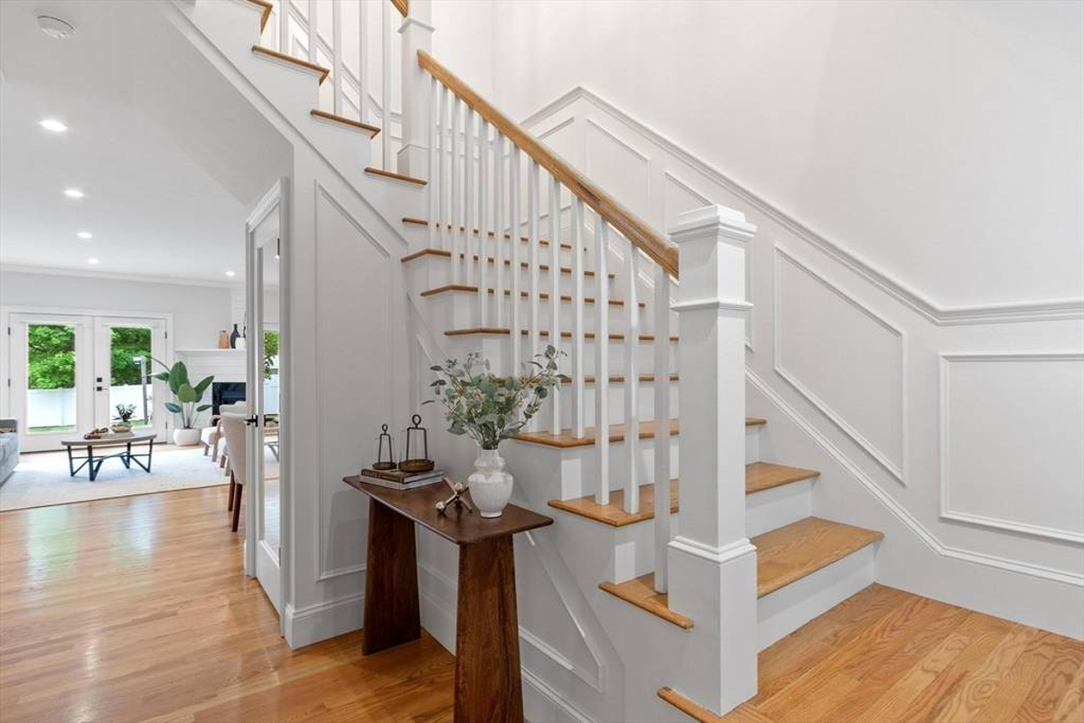 Featured Listing Image 18