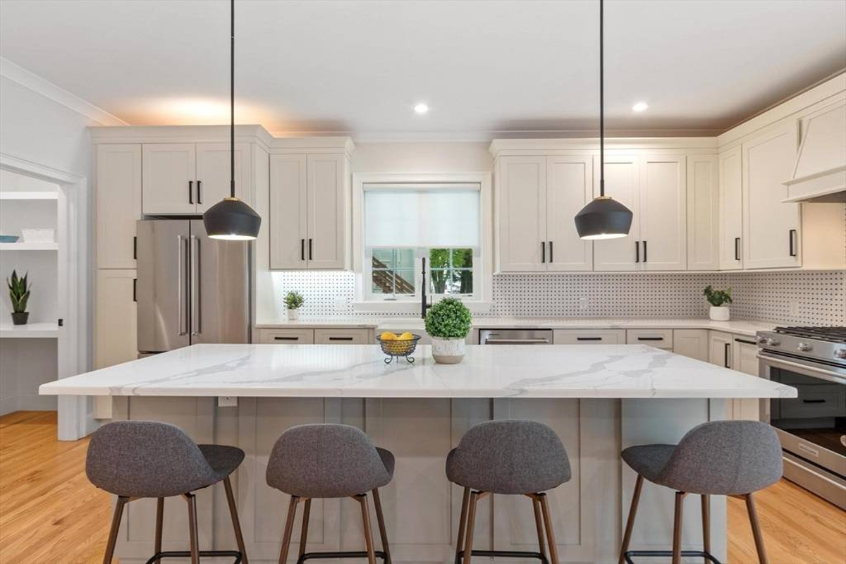 Featured Listing Image 10