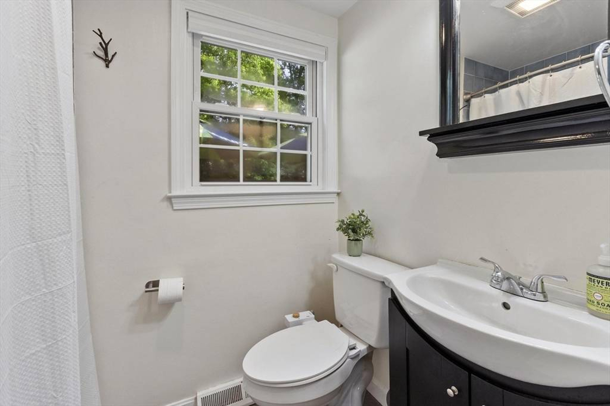 Featured Listing Image 15