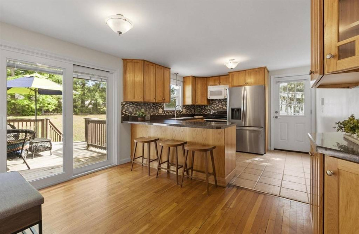 Featured Listing Image 5